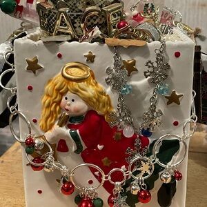 Christmas Angel vase with jewelry